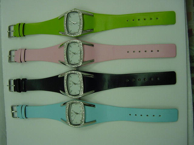 12 Solid Color Leather Band with Rhinestones