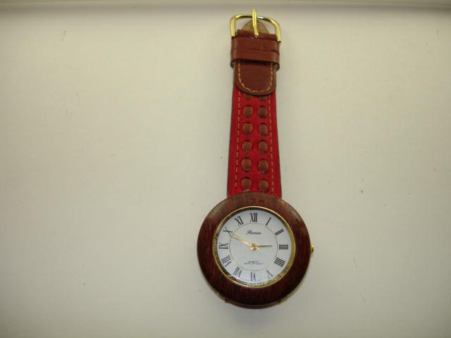 12 Wood Case Watches