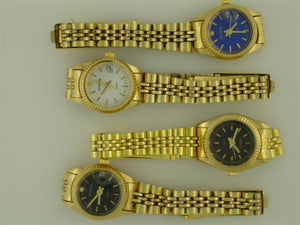 12 Womens Classical watch with date.
